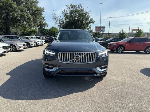 New 2025 Volvo XC90 T8 Core w/ Climate Package image 8