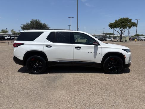 Used 2023 Chevrolet Traverse Premier w/ Redline Edition FWD image 4