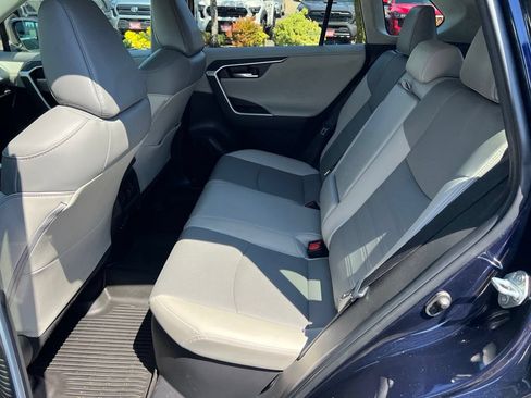 Certified 2022 Toyota RAV4 Limited w/ Limited Grade Weather Package AWD/4WD image 16