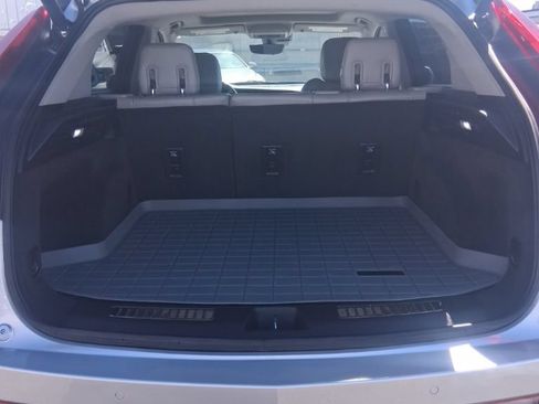 Used 2019 Cadillac XT4 Premium Luxury FWD image 10
