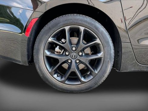 Used 2025 Chrysler Pacifica Limited FWD image 38