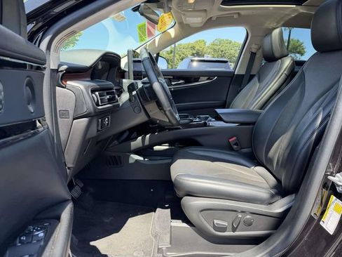 Certified 2023 Lincoln Nautilus Reserve w/ Equipment Group 201A AWD/4WD image 9