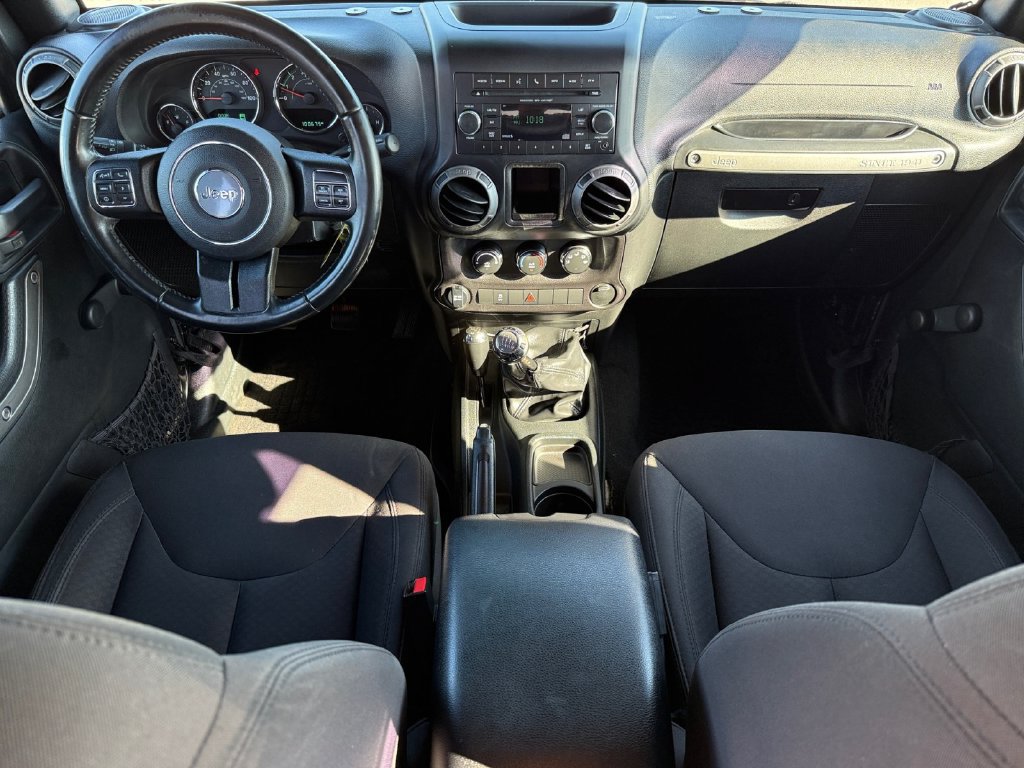 Used 2017 Jeep Wrangler Unlimited Sport w/ Max Tow Package AWD/4WD image 12