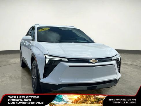 Used 2024 Chevrolet Blazer EV LT AWD/4WD image 19