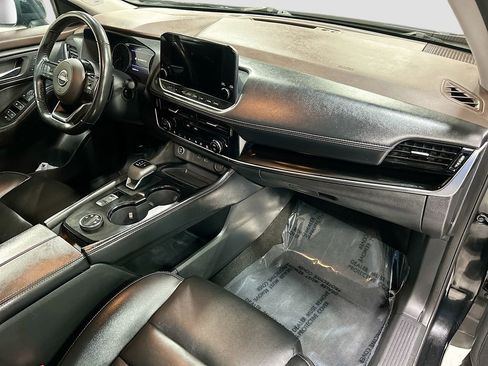 Used 2023 Nissan Rogue SL w/ SL Premium Package image 28
