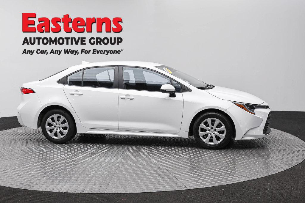 Used 2024 Toyota Corolla LE FWD image 6