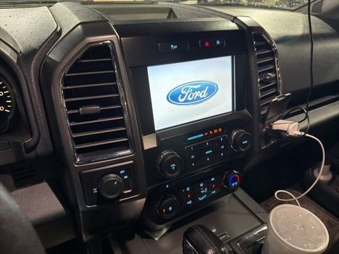 Used 2015 Ford F150 XLT w/ Equipment Group 302A Luxury image 3