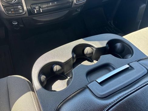 Used 2022 RAM 1500 Classic SLT w/ Protection Group AWD/4WD image 36