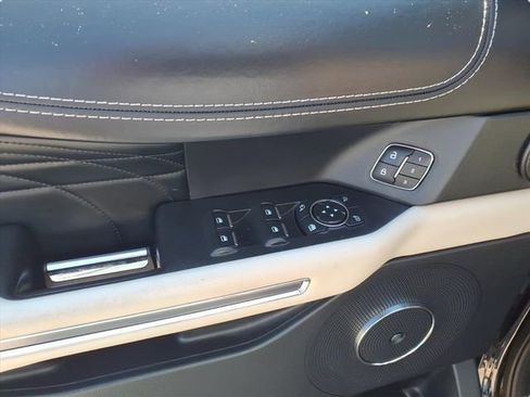 Used 2021 Ford Expedition Max Platinum image 15