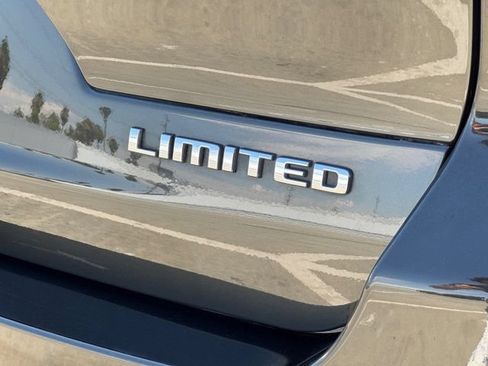 Used 2023 Jeep Grand Cherokee L Limited w/ Luxury Tech Group II AWD/4WD image 26