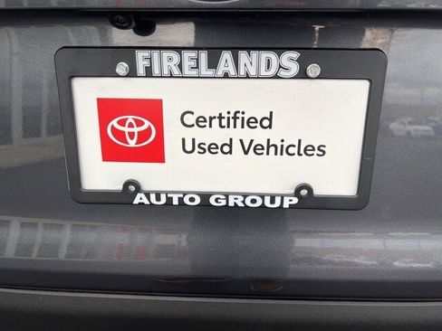 Used 2021 Toyota RAV4 XLE image 12