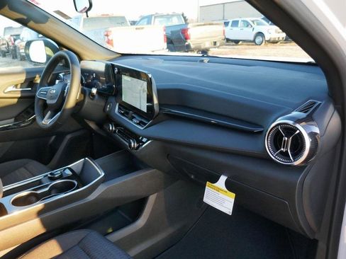 New 2026 Chevrolet Equinox LT image 10