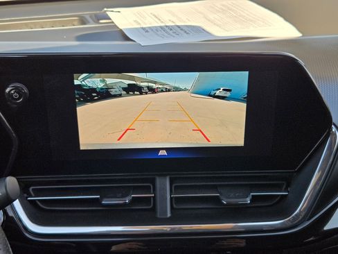 Certified 2025 Chevrolet Trax RS w/ Sunroof Package image 19