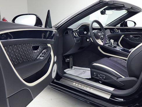Used 2024 Bentley Continental GT Speed image 52