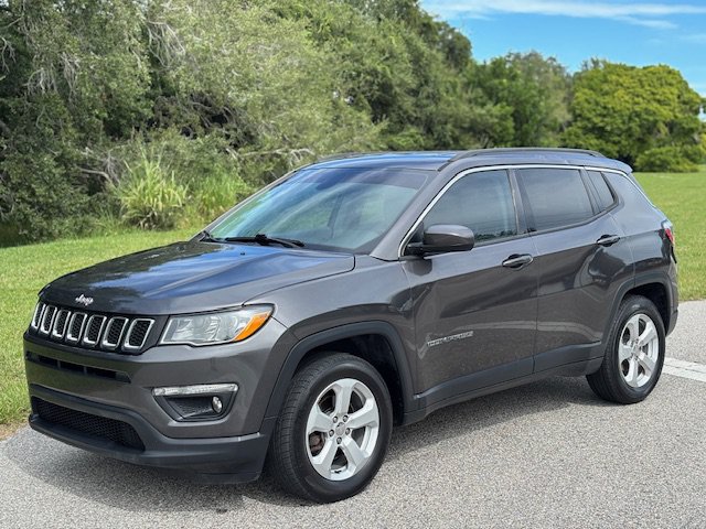 Used 2018 Jeep Compass Latitude w/ Popular Equipment Group FWD image 1
