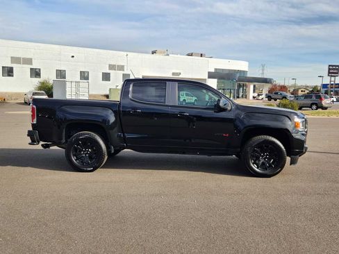 Used 2022 GMC Canyon AT4 AWD/4WD image 2