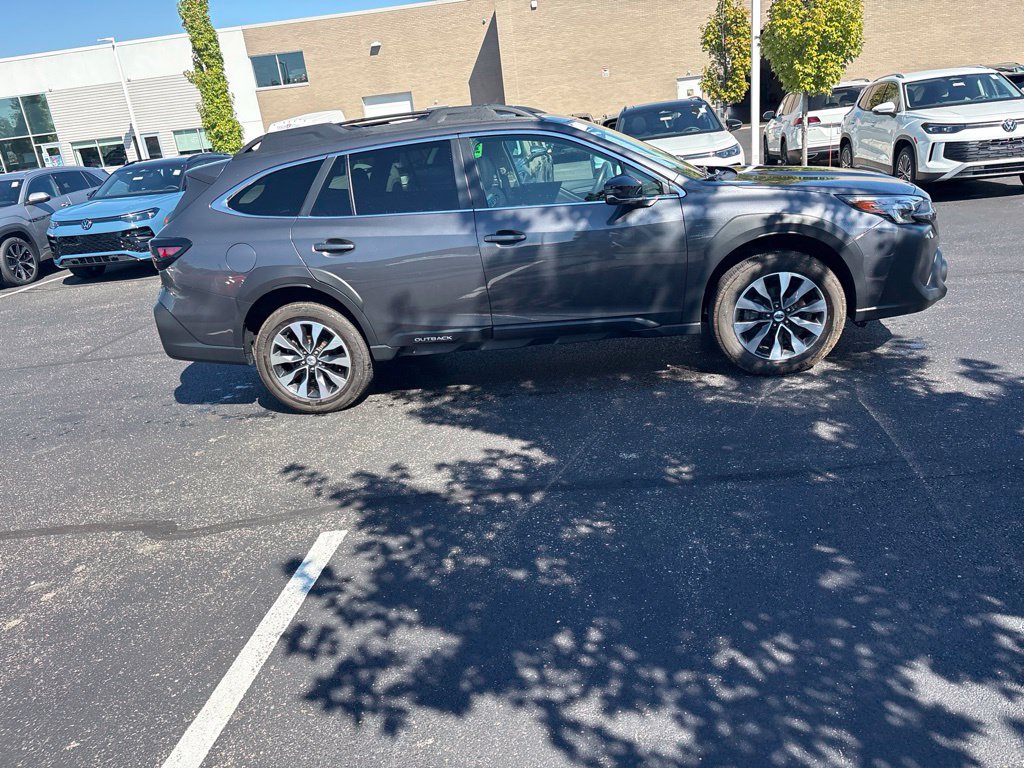 Used 2023 Subaru Outback Limited XT AWD/4WD image 15