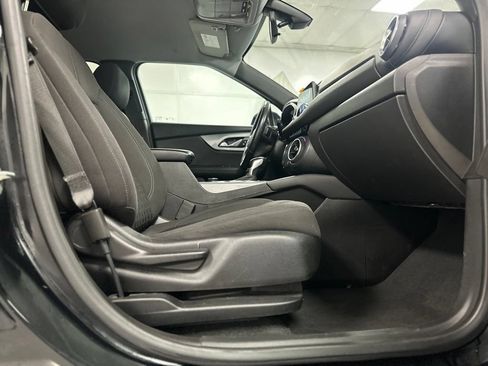 Used 2020 Chevrolet Blazer LT FWD image 21