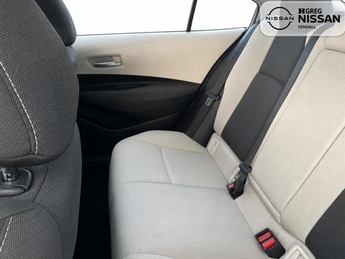 Used 2021 Toyota Corolla LE FWD image 12