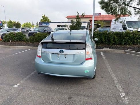 Used 2015 Toyota Prius Prime Plug-In Hybrid FWD image 8