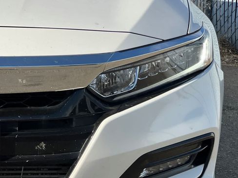 Used 2019 Honda Accord EX image 14
