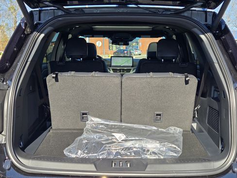 New 2026 Ford Explorer ST w/ Sun And Sound Package image 11