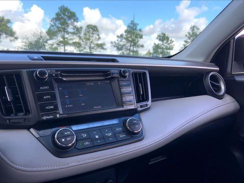 Used 2016 Toyota RAV4 XLE FWD image 35