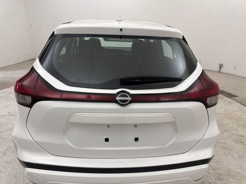 Used 2022 Nissan Kicks S image 22