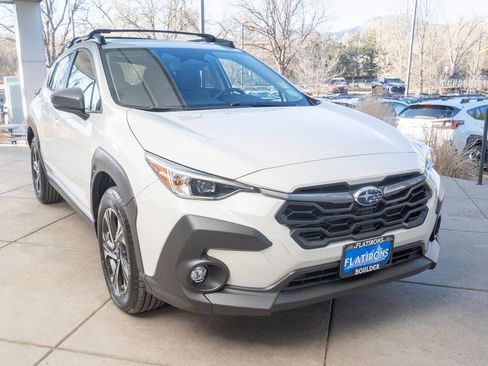 Used 2025 Subaru Crosstrek 2.0i Premium w/ Convenience Package #2 image 2