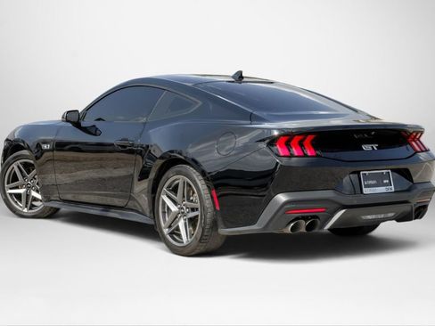 Used 2025 Ford Mustang GT Premium RWD image 8
