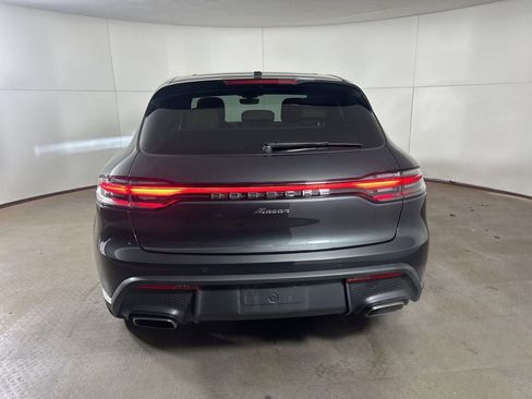 Certified 2025 Porsche Macan image 7
