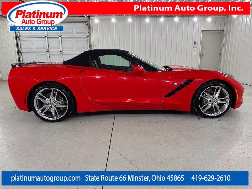 Used 2018 Chevrolet Corvette Stingray Convertible w/ 3LT Preferred Equipment Group RWD image 7