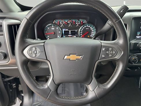 Used 2018 Chevrolet Silverado 1500 LT image 24