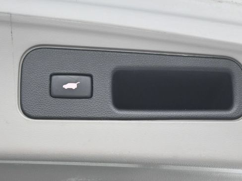 Used 2013 Honda Pilot Touring image 31
