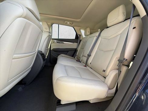 Used 2018 Cadillac XT5 Premium Luxury FWD image 22