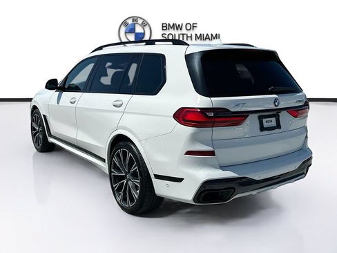 Used 2022 BMW X7 xDrive40i w/ M Sport Package AWD/4WD image 5