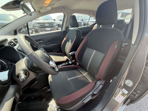 Used 2025 Nissan Versa SR w/ Trunk Package FWD image 24