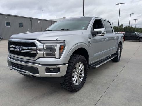 Used 2025 Ford F150 Lariat w/ Equipment Group 501A Mid AWD/4WD image 8