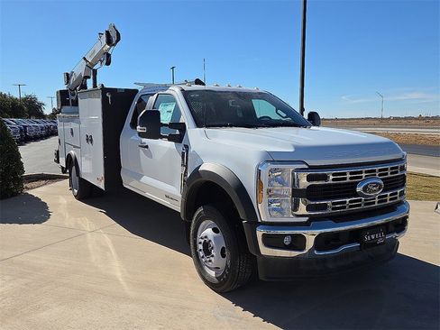 New 2024 Ford F550 4x4 SuperCab Super Duty image 6
