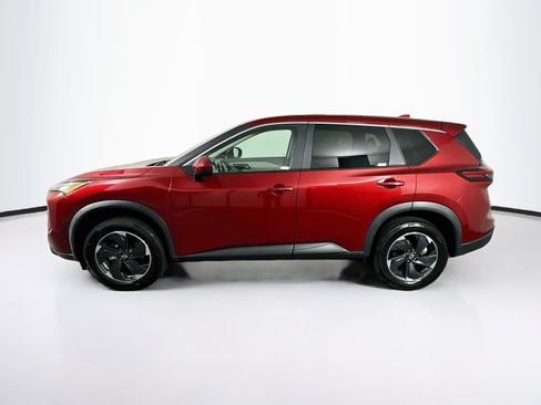 Used 2025 Nissan Rogue SV AWD/4WD image 4