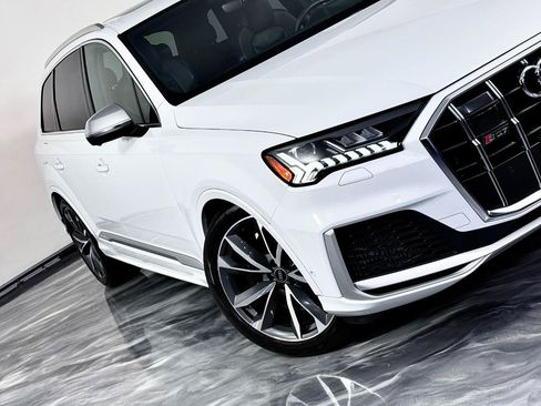 Used 2021 Audi SQ7 Premium Plus w/ Executive Package AWD/4WD image 4