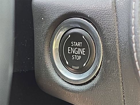 Certified 2023 Chevrolet Suburban Z71 image 17