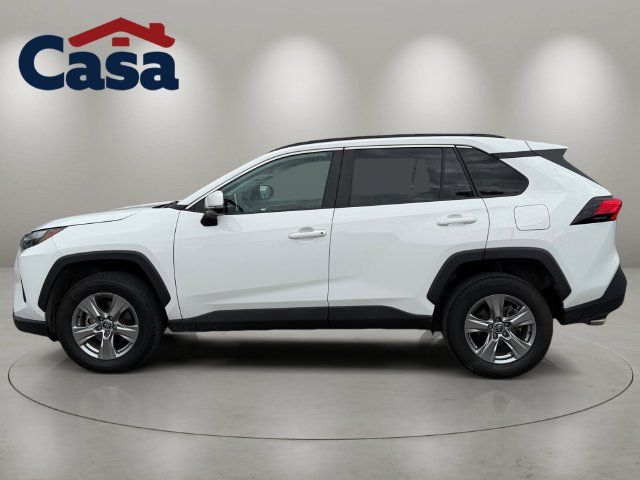 Used 2024 Toyota RAV4 XLE FWD image 3