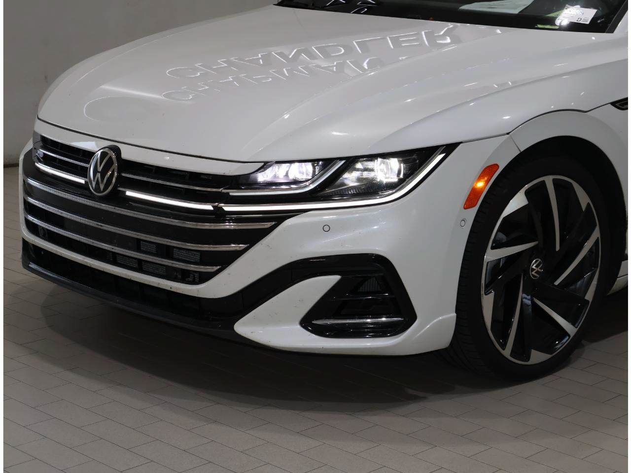 Used 2023 Volkswagen Arteon SEL Premium AWD/4WD image 2