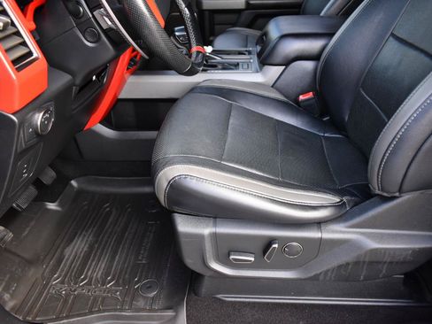 Used 2018 Ford F150 Raptor w/ Equipment Group 802A Luxury AWD/4WD image 27