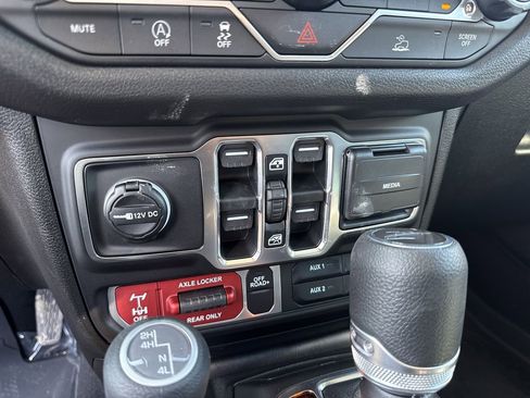 New 2026 Jeep Gladiator Willys image 36