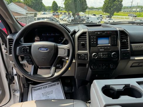 Used 2017 Ford F250 XL w/ Power Equipment Group image 21