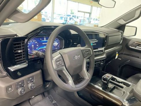 Used 2024 Chevrolet Silverado 1500 RST w/ Convenience Package II AWD/4WD image 14