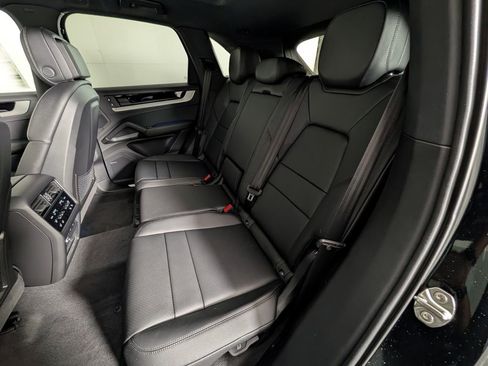 New 2026 Porsche Cayenne AWD/4WD image 24