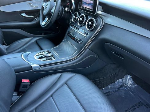 Used 2019 Mercedes-Benz GLC 300 image 19